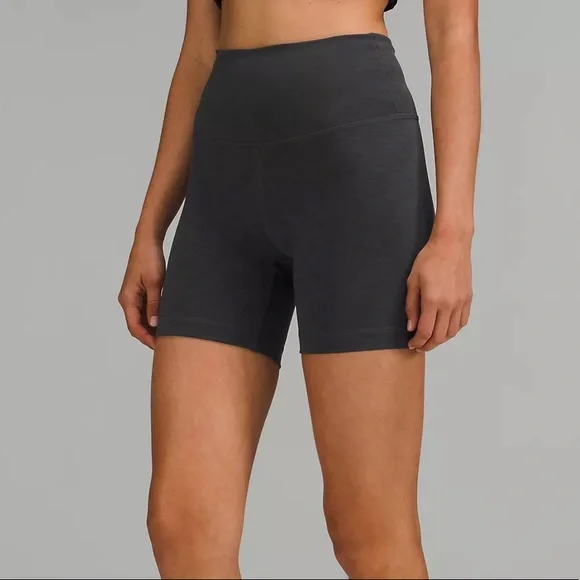 lululemon athletica Shorts Nwt Lululemon Wunder Train Highrise
